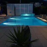 Arres Villa Kaštel Stari