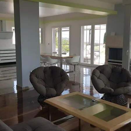 Villa Arres *