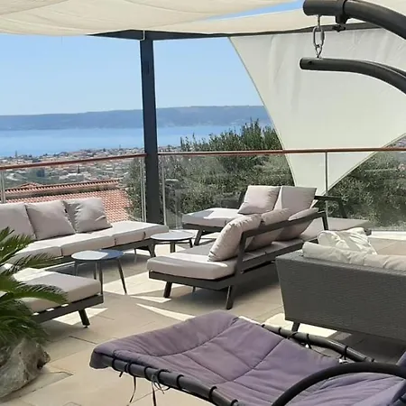 Arres Villa