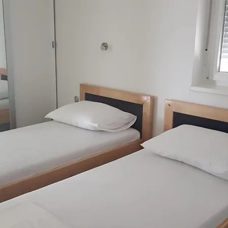 Willa Arres Kaštel Stari
