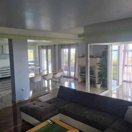 Arres Villa Kastel Stari