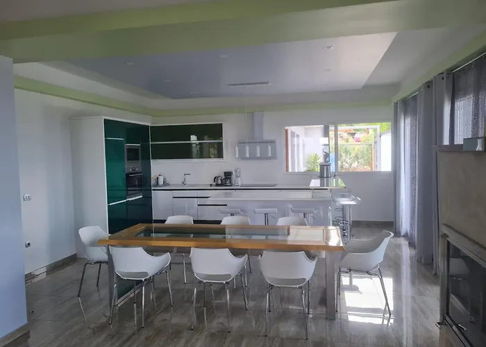 Arres Villa